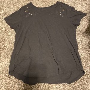 size medium old navy t shirt